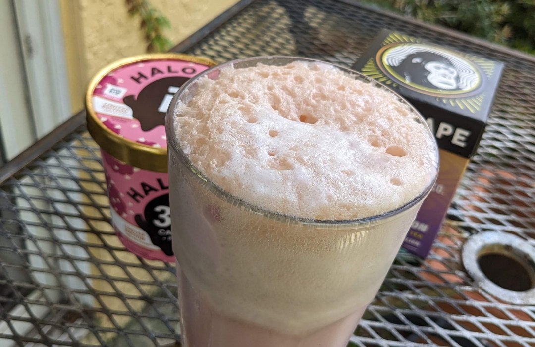 Strawberry Crème Tea Ice Cream Float (Natural, Healthier, Clean Eating – Wise Ape